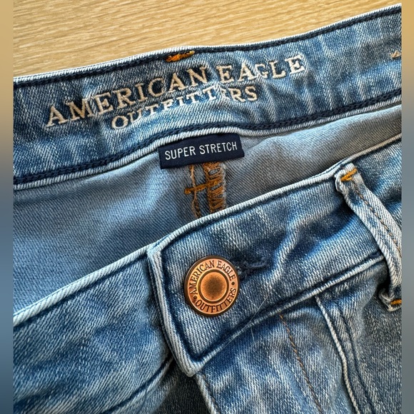 AMERICAN EAGLE A LINE DREAMY DRAPE STRETCH DENIM BOYFRIEND SHORTS - Picture 7 of 10